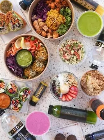 Soaring Ceilings & King Beds Overlooking Courtyard, 1 Of 7 Themed Lofts At Cowrite, Find Coffee And Tacos Downstairs, Complimentary Spin Class, Walk To Shopping In 12 South, 10 Minutes To Broadway, Parking, 24 Hr Hospitality *