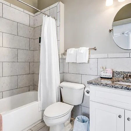 Historic Church Loft East Nash Free Parking Nashville