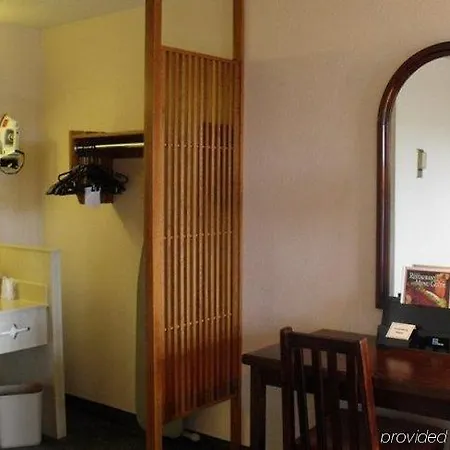 Hotel Thrifty 2*
