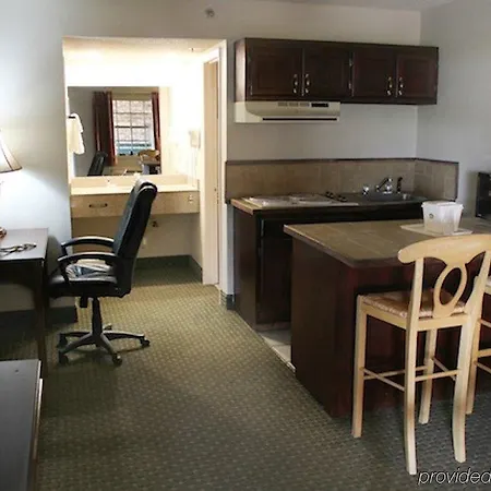 Rodeway & 3* Nashville
