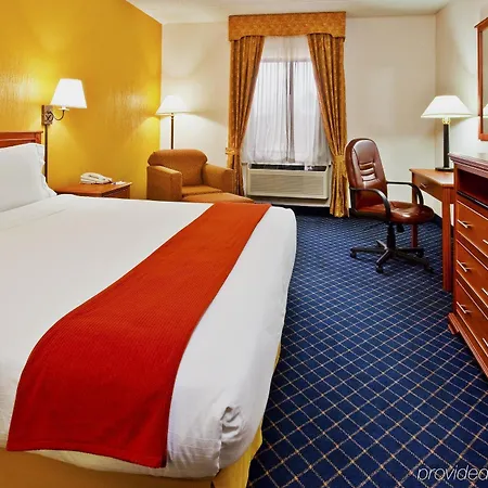 Express & Nashville-i-40 & I-24 Hotel Nashville