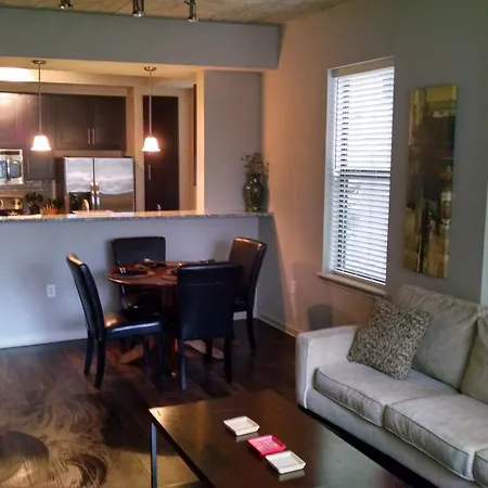 Signature Suites At Elliston23 Apartment