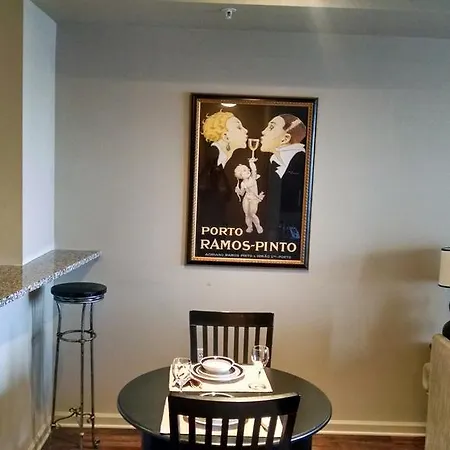 Apartment Signature Suites At Elliston23