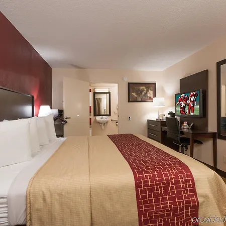 Red Roof Plus+ Airport 3* Nashville
