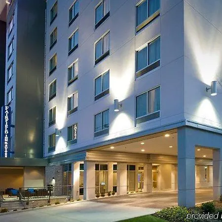 Fairfield And By Marriott Downtown/the Gulch Hotel 3*