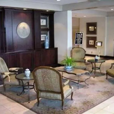 Hotel Radisson Airport 4*