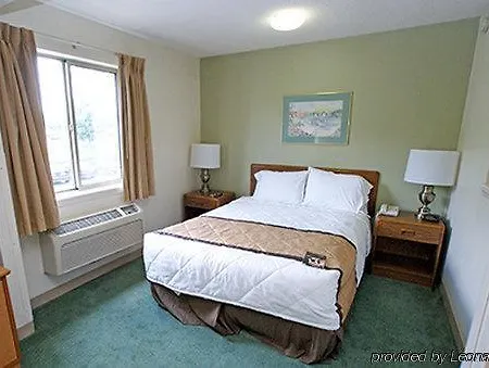 Homestay Suites Hotel 2*