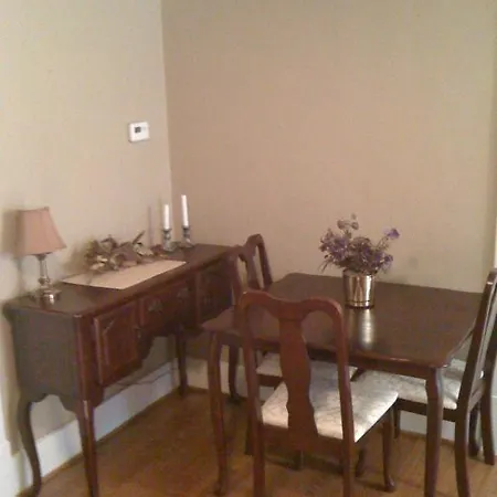 Bed & Breakfast Daisy Hill Nashville