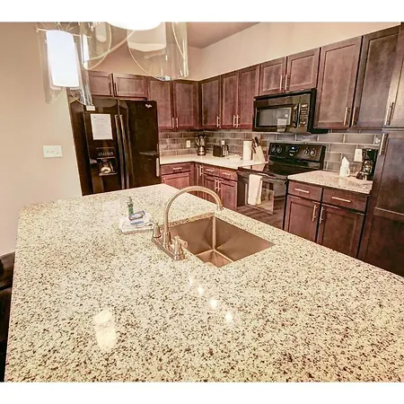 Two Bedroom Germantown - Gt01