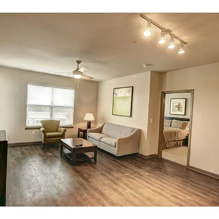 Two Bedroom Germantown - Gt01 *