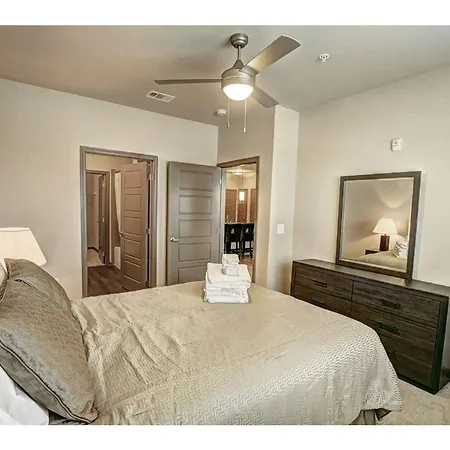 Two Bedroom Germantown - Gt06 Apartment