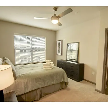 Two Bedroom Germantown - Gt09 *