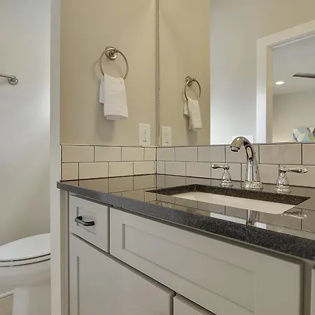 Apartment Sharpe Duplex