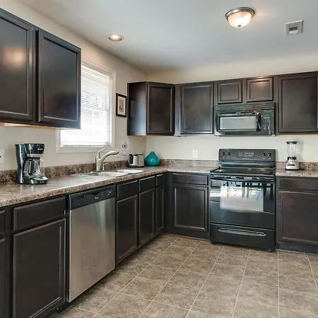 Wooded Duplex Townhouse Nashville