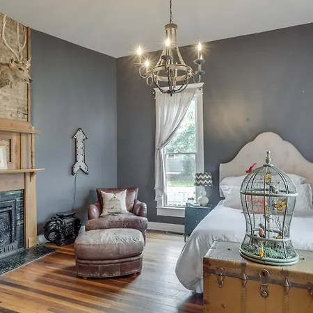 1600 Fatherland Street Home Holiday home