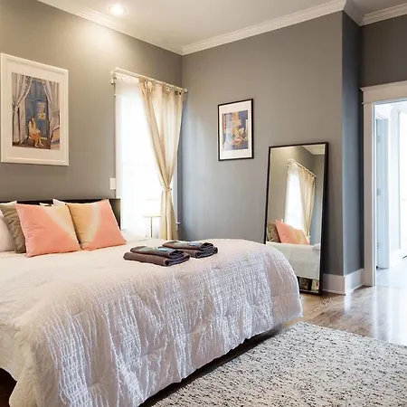 5 Bedroom House In South 11th Street,