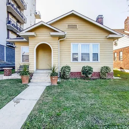 1930's Cottage- * Nashville