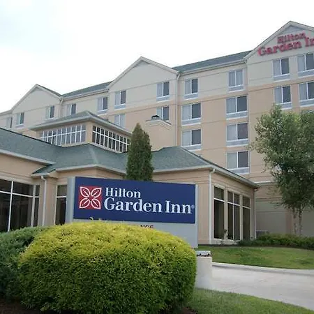 Hilton Garden Airport Hotel Nashville