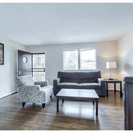 Holiday home 4br Trendy East - Ing2 *