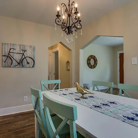 Holiday home Precious, Bright Bungalow In East Nashville! Close To Downtown/germantown!