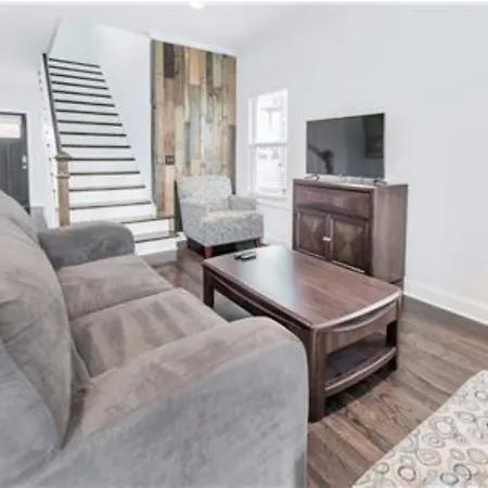 Holiday home 4br Near Sylvan Park - Un03 Nashville