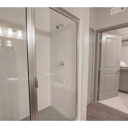 Apartment Two Bedroom Midtown With Rooftop Pool - Mt02 *