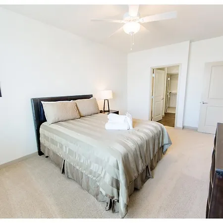Apartment Two Bedroom Midtown With Rooftop Pool- Mt04