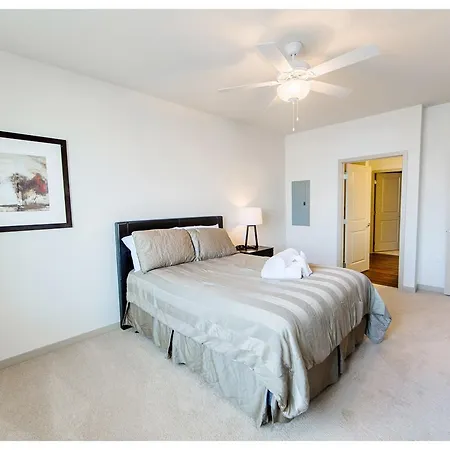 Two Bedroom Midtown Aparment With Rooftop Pool - Mt05 *