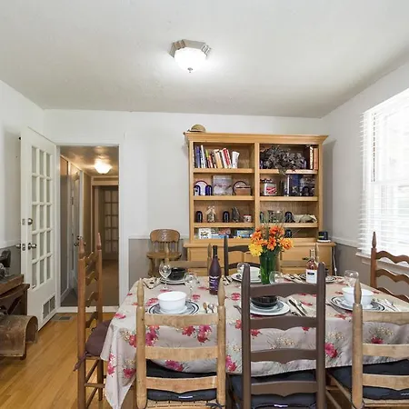 Charming Four Bedroom Holiday home