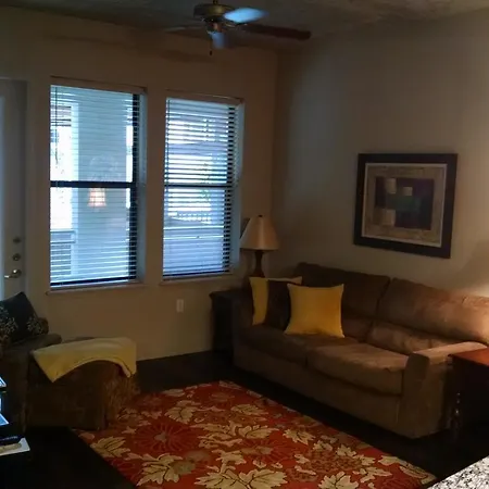 Signature Suites At Elliston23 Apartment