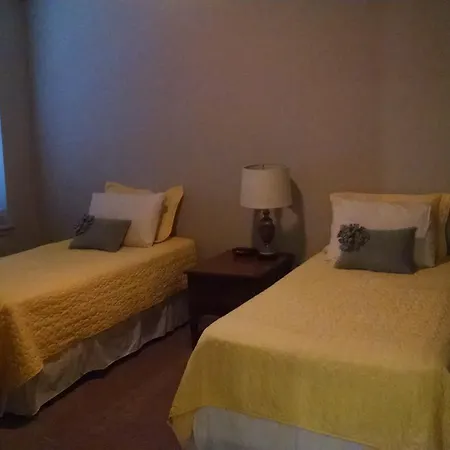 Signature Suites At Elliston23 Apartment Nashville