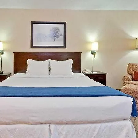 Hotel Express Nashville-downtown - Broadway By Ihg Nashville
