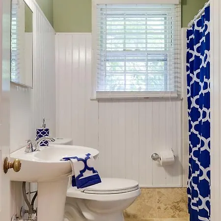 Southern Charm 2 Bedroom In East Guest house Nashville