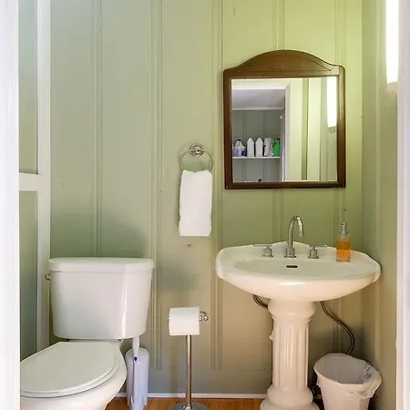 Southern Charm 2 Bedroom In East Guest house