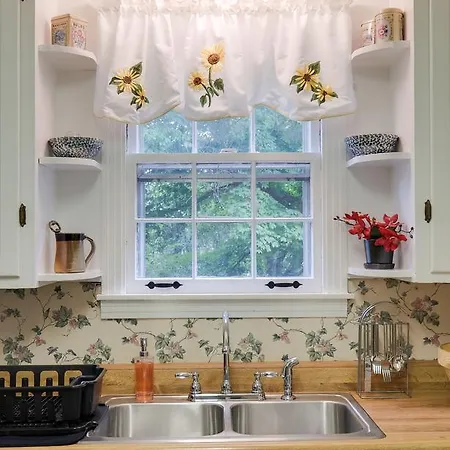 Southern Charm 2 Bedroom In East *
