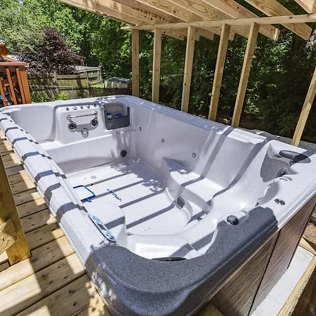 Southern Charm 2 Bedroom In East
