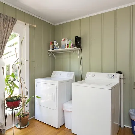Southern Charm 2 Bedroom In East Nashville