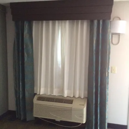Motel Lotus And