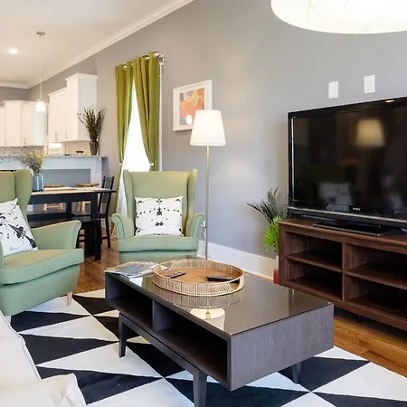 Holiday home 5 Bedroom House In South 11th Street, *