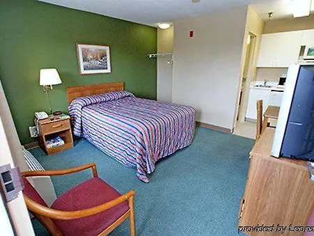 Hometowne - Airport/briley Pkwy Hotel