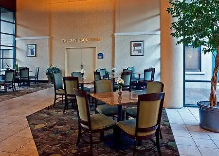 Express Airport By Ihg Hotel Nashville