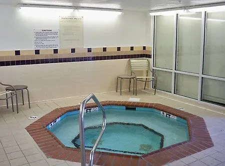 Hotel Springhill Metrocenter 3*