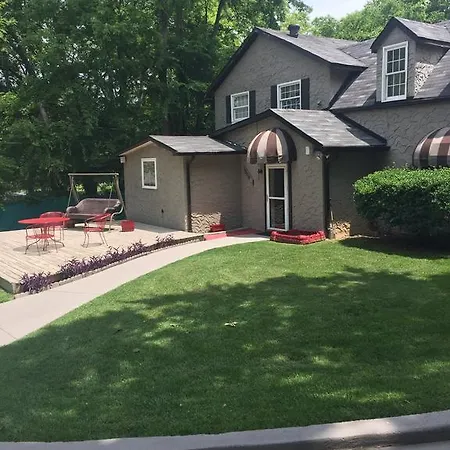 Dolly's Quiet & Private Getaway Apartment Nashville