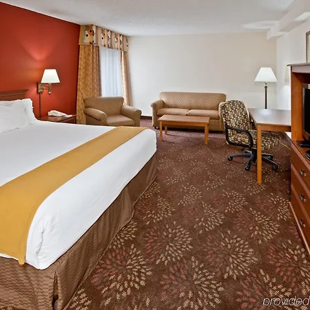 Express Airport By Ihg Hotel