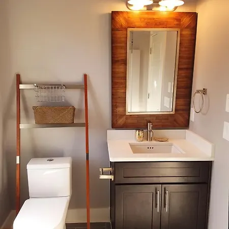 Apartment Duplex Near Downtown