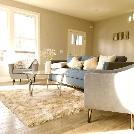 Apartment Duplex Near Downtown *