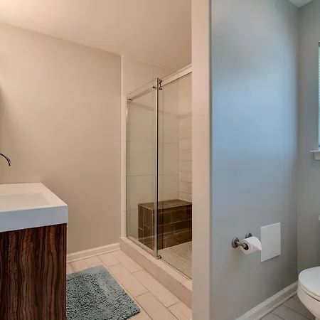 Skyline Views In 5 Points Holiday home Nashville
