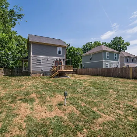 Skyline Views In 5 Points Holiday home Nashville