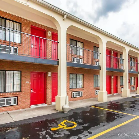 Econo North 3* Nashville