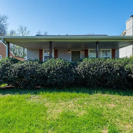 Apartment Hip Southern Charmer Nashville